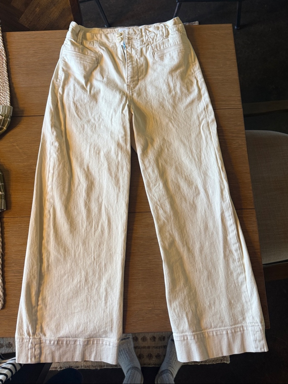 Wide-Leg Women's Pants in Cream — Timeless Everyday Style